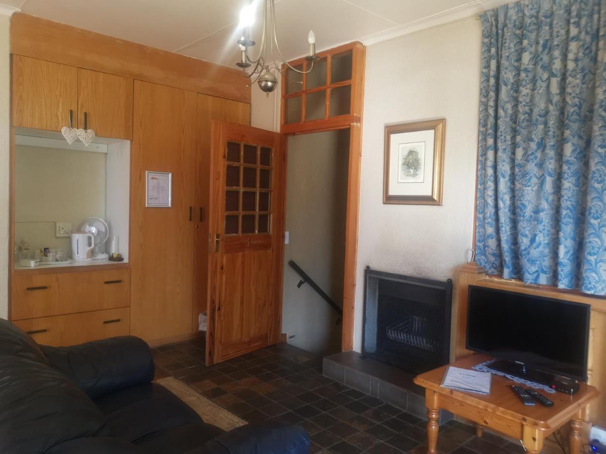 Autumn Breeze Manor Guest House Graskop Exterior photo